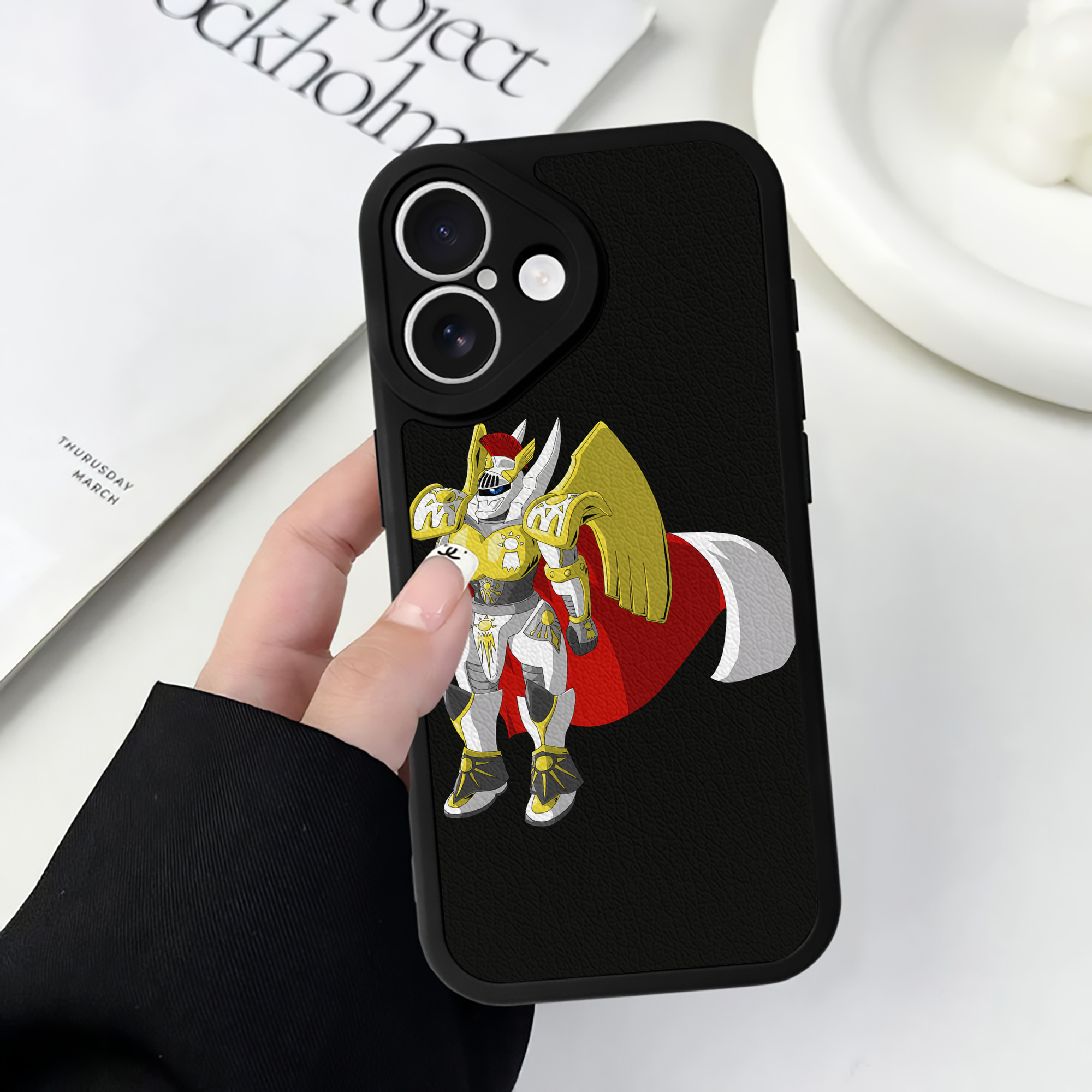 （画像用） Digimon デジタルモンスター/デジモン 【iPhone 16シリーズ対応】シリコンスマホケース（レザー調） 材質：シリコン